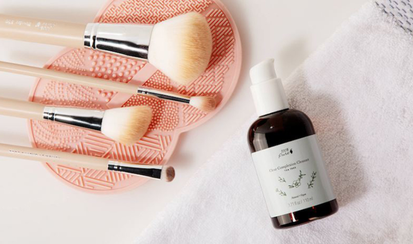 Chọn nước rửa cọ có thành phần tẩy rửa nhẹ