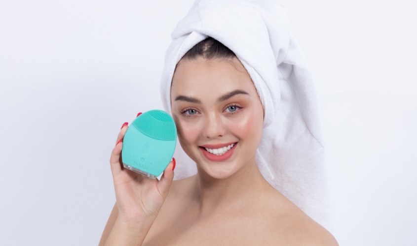 Sử dụng máy rửa mặt với tần suất vừa phải là không quá 2 lần một tuần