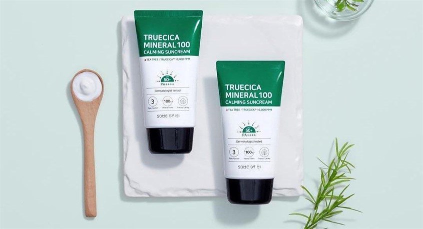 Kem chống nắng làm dịu và dưỡng sáng Some By Mi Truecica Mineral Calming SPF 50+ PA++++ 50 ml 