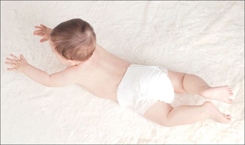 Mẹ nên chọn tã theo cân nặng cho trẻ