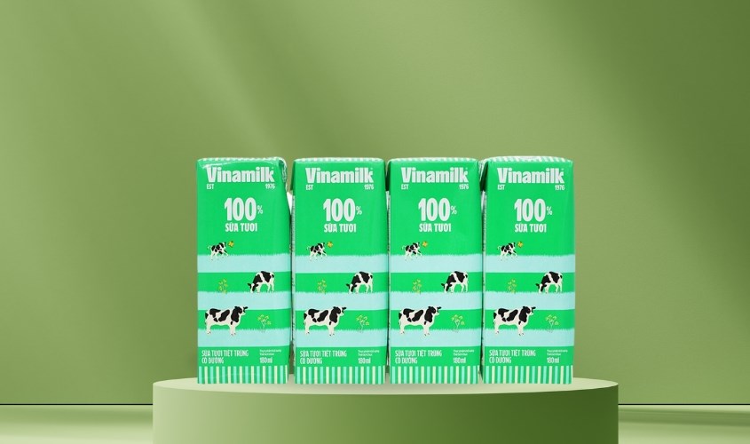 Lốc 4 hộp sữa tươi tiệt trùng Vinamilk có đường 180 ml (từ 1 tuổi)
