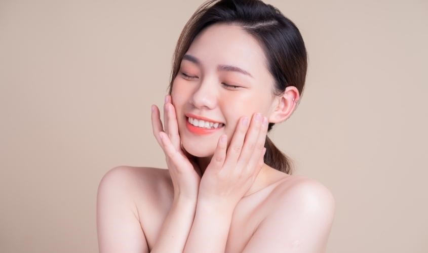 Sữa dưỡng thể giúp làm đều màu da, khiến da trở nên tươi sáng hơn