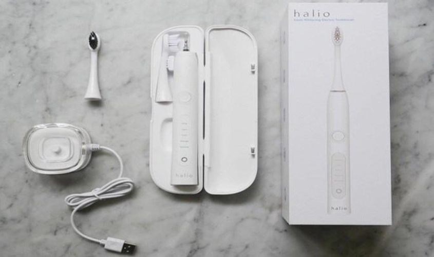 Bàn chải điện Halio Sonic Whitening Pro White (Tặng 1 đầu bàn chải)