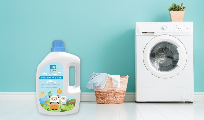 Nước giặt xả quần áo cho bé Agi Xanh hương phấn can 3 lít