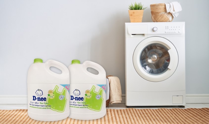 Nước giặt quần áo cho bé D-nee Xanh Lá hương nha đam can 3 lít