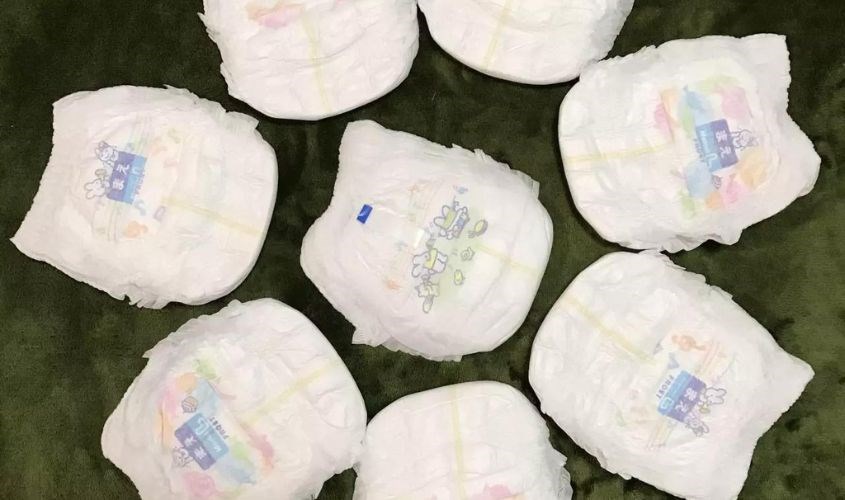 Bỉm Merries là một trong những sản phẩm bỉm phổ biến và bán chạy trên thị trường nên rất dễ bị làm giả Bỉm Merries là một trong những sản phẩm bỉm phổ biến và bán chạy trên thị trường nên rất dễ bị làm giả