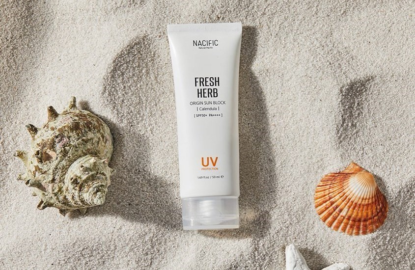 Kem chống nắng làm dịu và phục hồi da Nacific Fresh Herb SPF 50+ PA++++ 50 ml