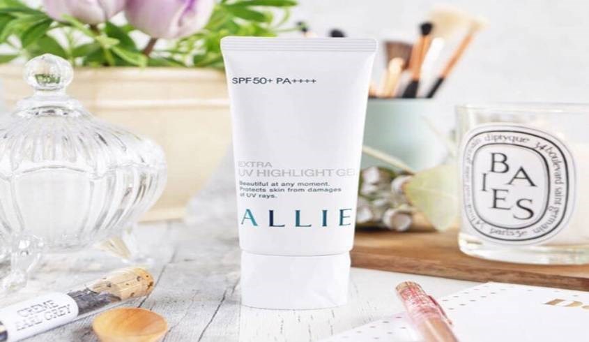 KANEBO ALLIE EXTRA UV HIGHLIGHT GEL SPF50++++ là dòng kem chống nắng vật lý lai hóa học được yêu thích nhất hiện nay