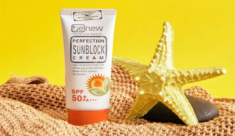 Kem chống nắng Benew Perfection Sunblock Cream SPF 50 PA +++ có độ chống nắng cao như một lớp màng bọc kiên cố, bảo vệ da khỏi tác động của tia tử ngoại UVA & UVB 