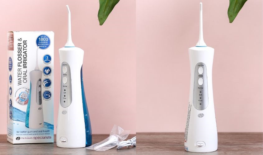 Máy tăm nước cầm tay Rio DCIR2 sở hữu lực phun nước mạnh