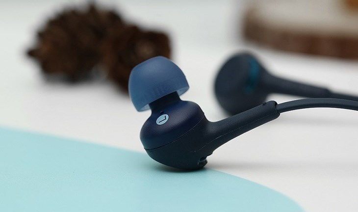 Tai nghe EP Bluetooth Sony WI-XB400