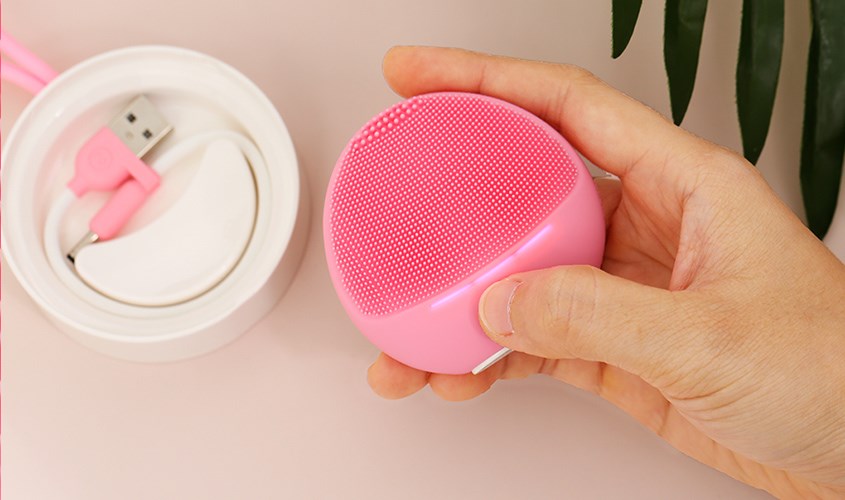 Máy rửa mặt và massage dành cho da nhạy cảm Halio Baby Pink