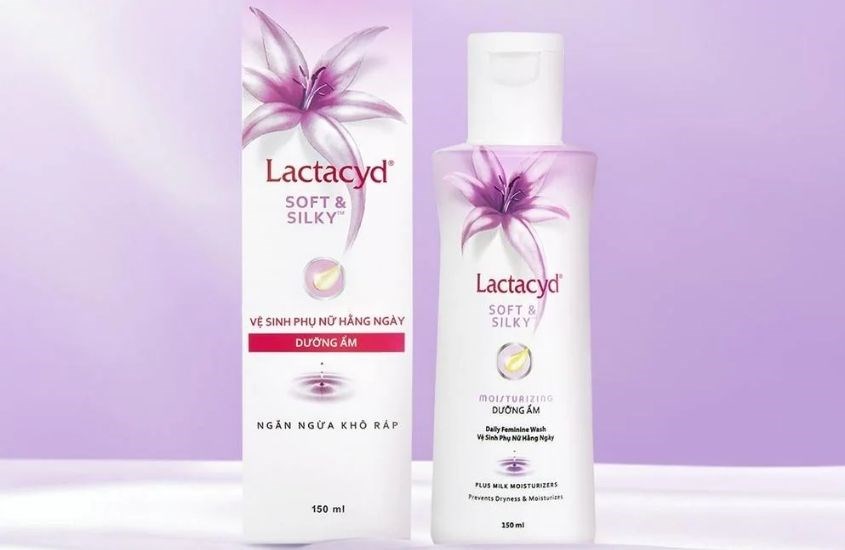 Dung dịch vệ sinh phụ nữ Lactacyd Soft & Silky 150 ml