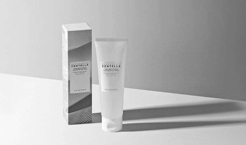 Gel rửa mặt dưỡng sáng da Skin1004 Madagascar Centella Tone Brightening Cleansing Gel Foam 125 ml 