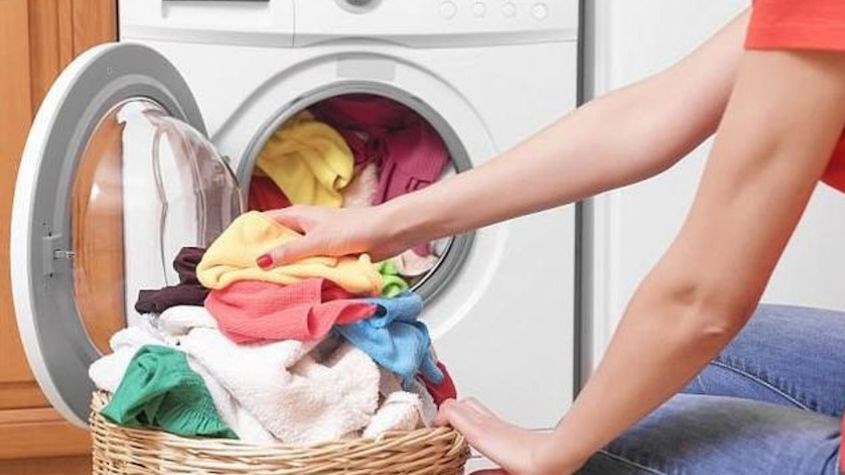 Giặt quần áo cho trẻ bằng máy giặt