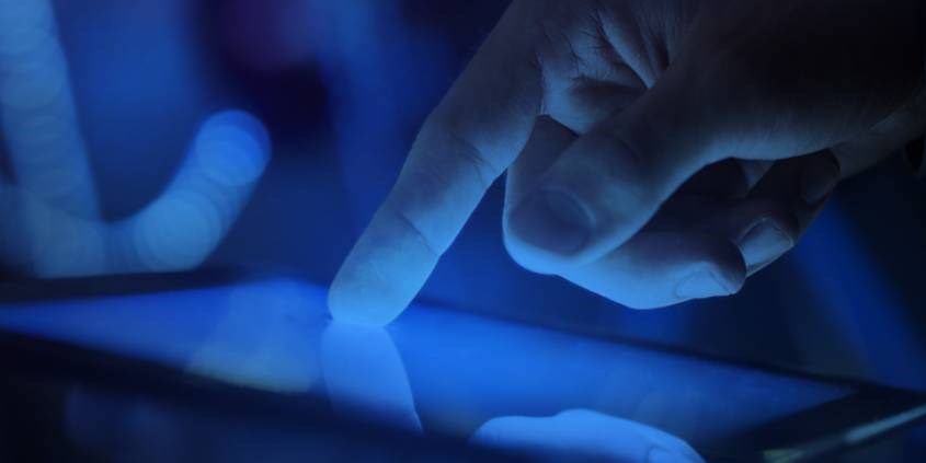 Ánh sáng xanh là ánh sáng năng lượng cao có bước sóng ngắn