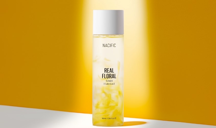 Toner làm dịu da Nacific Real Floral Calendula chiết xuất Hoa Cúc 180 ml Toner làm dịu da Nacific Real Floral Calendula chiết xuất Hoa Cúc 180 ml