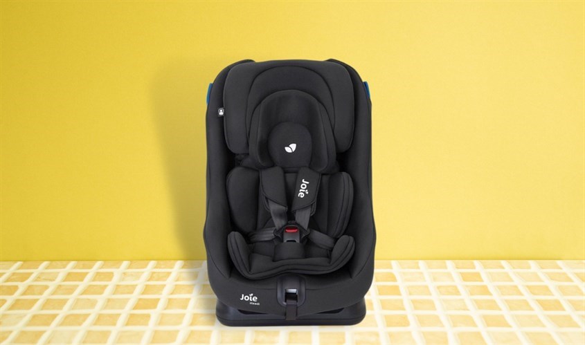 Ghế ngồi ô tô trẻ em Joie