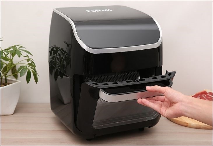 Lò chiên không dầu Ferroli FAF-12D 12 lít có giá 2.299.000 VNĐ (cập nhật 06/2023, có thể thay đổi theo thời gian), phù hợp với nhiều gia đình