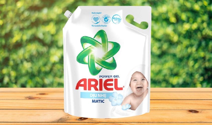 Nước giặt Ariel Dịu Nhẹ túi 3.1 lít Nước giặt Ariel Dịu Nhẹ túi 3.1 lít