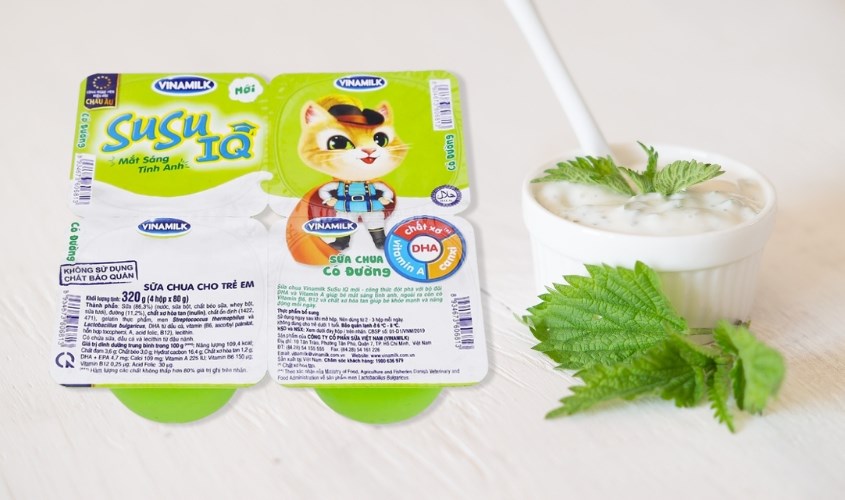 Lốc 4 hộp sữa chua có đường Vinamilk SuSu IQ 80g