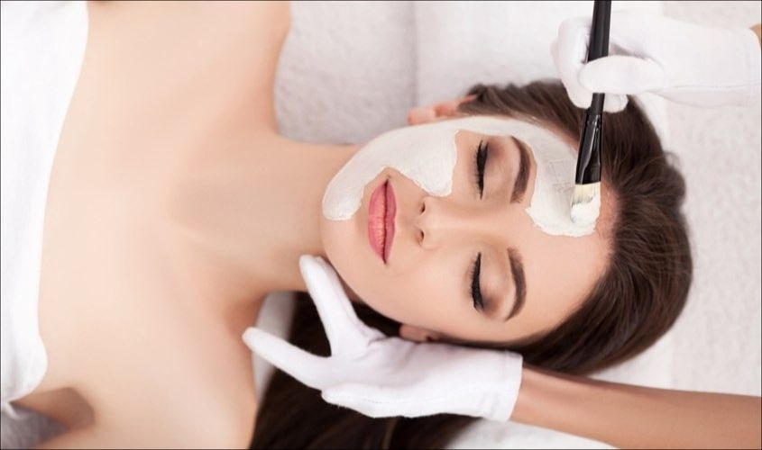 Trị tàn nhang bằng mặt nạ sữa chua thường có hiệu quả từ 2 tháng sử dụng