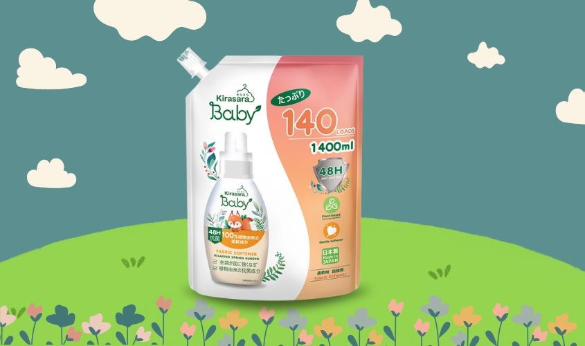 Nước xả quần áo cho bé Kirasara Baby hương oải hương và hoa cúc túi 1.4 lít