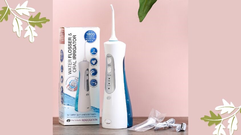 Máy tăm nước cầm tay Rio DCIR2