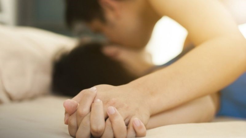 Thực hiện thủ dâm làm tăng khả năng chịu kích thích của dương vật