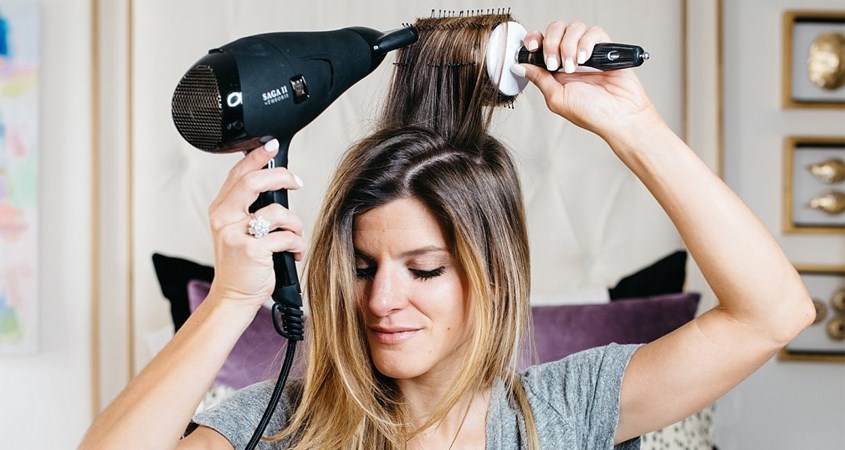 Cách sấy tóc nam vào nếp đẹp như salon