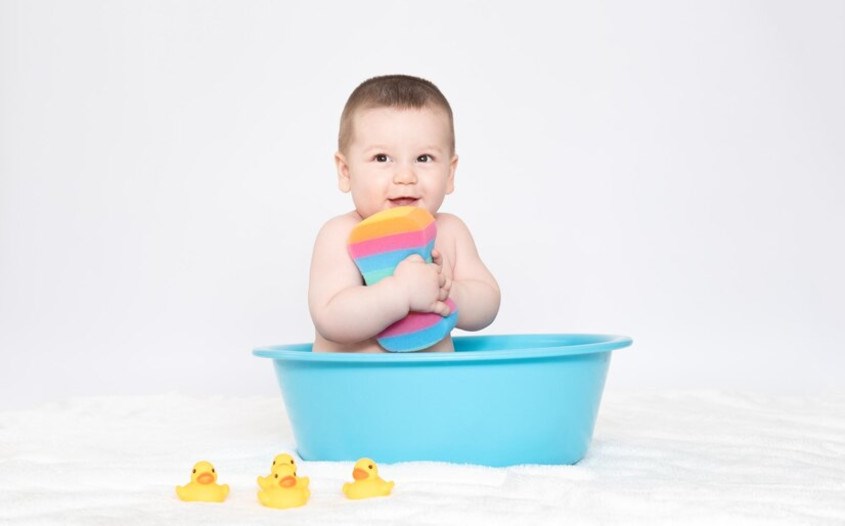 Những món đồ chơi sẽ khiến trẻ thích thú trong khi tắm. Ảnh: freepik Những món đồ chơi sẽ khiến trẻ thích thú trong khi tắm. Ảnh: freepik