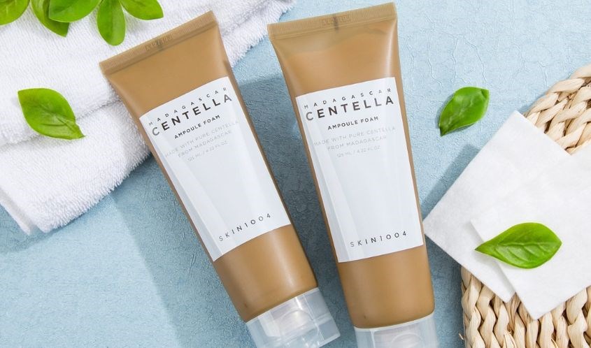 Sữa rửa mặt chiết xuất rau má Skin1004 125 ml