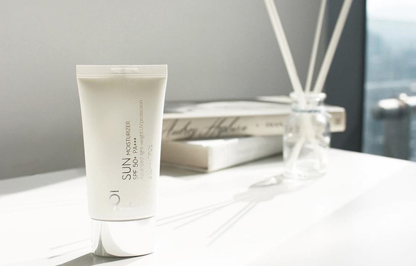 Kem chống nắng chống lão hóa và dưỡng trắng 9 Wishes Sun Moisturizer SPF 50+ PA+++ 50 ml 