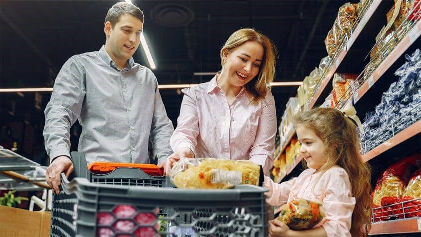 Dành thời gian vui vẻ bên con thực sự sẽ mang lại nhiều lợi ích cho cả bạn và bé. Nguồn ảnh: Gustavo by Pexels