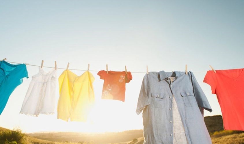 Nước xả là dung dịch có khả năng giúp quần áo mềm mại và lưu hương