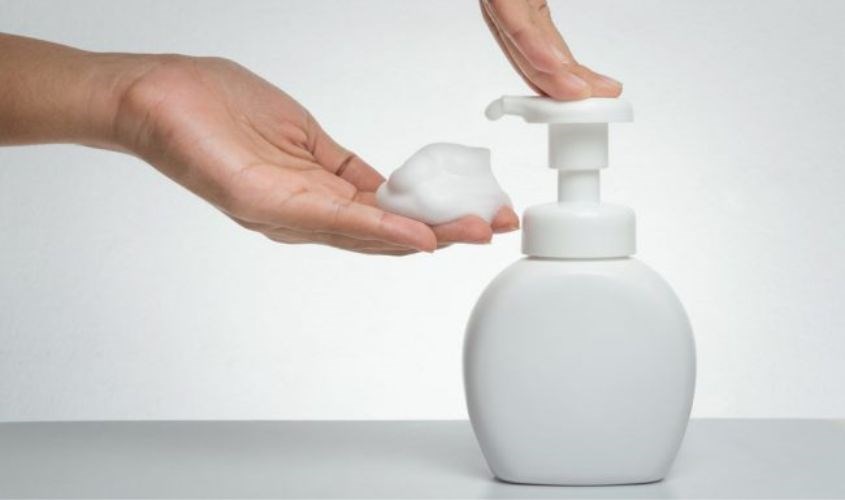 Chọn dung dịch vệ sinh phụ nữ chứa các thành phần thiết yếu cho da