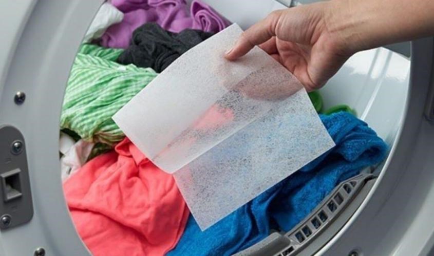 Dùng tinh dầu hoặc giấy thơm