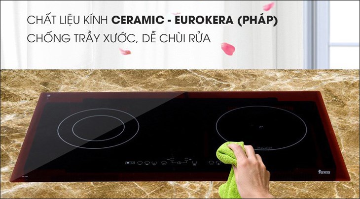 Mặt bếp từ hồng ngoại lắp âm Teka IR 720 làm từ chất liệu kính Ceramic - Eurokera dày 0.4cm, chịu lực tốt, chịu nhiệt hiệu quả và dễ vệ sinh sau khi dùng