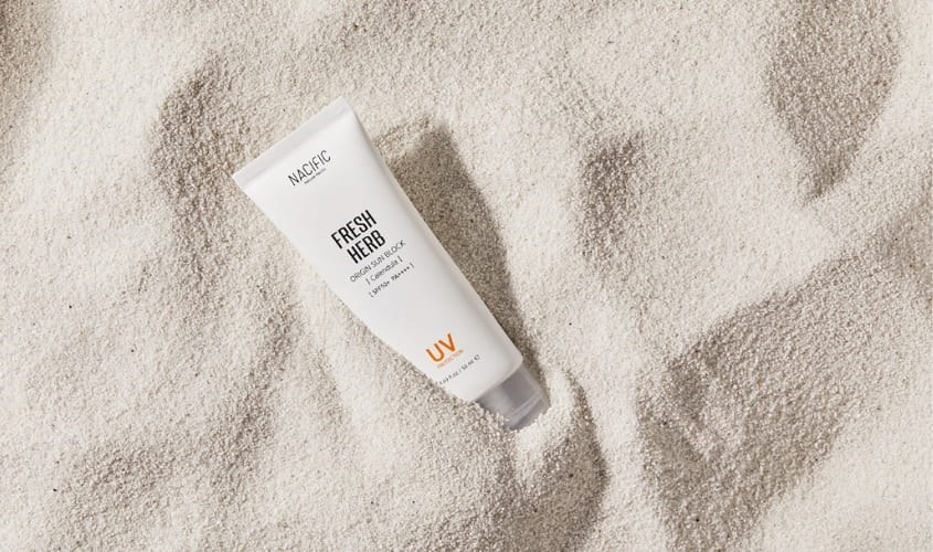 Kem chống nắng làm dịu và phục hồi da Nacific Fresh Herb SPF 50+ PA++++ 50 ml