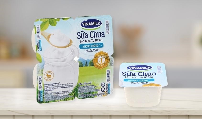 Lốc 4 hộp sữa chua không đường Vinamilk vị vani 100g