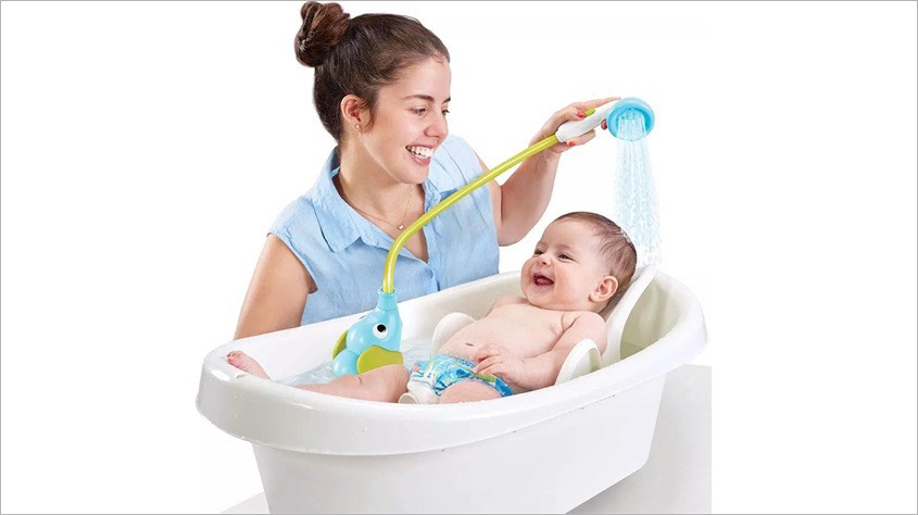 Chậu tắm có giá đỡ giúp bé chống trơn trượt