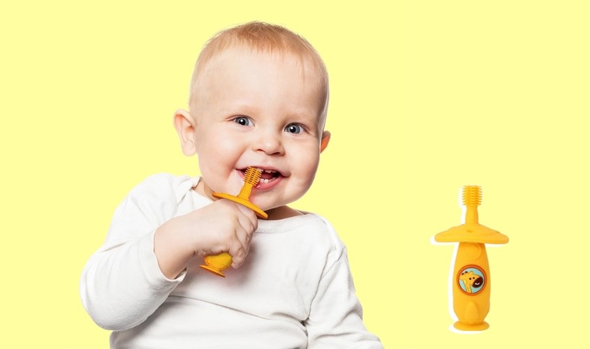 Bàn chải Marcus & Marcus MNMRC12-GF (từ 1 tuổi)