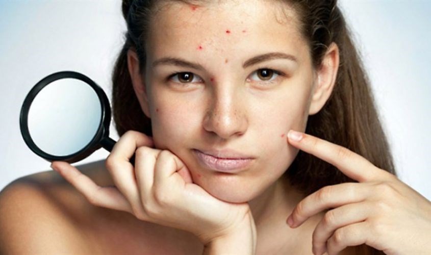 Sử dụng mỹ phẩm không an toàn sẽ gây hại cho da Sử dụng mỹ phẩm không an toàn sẽ gây hại cho da