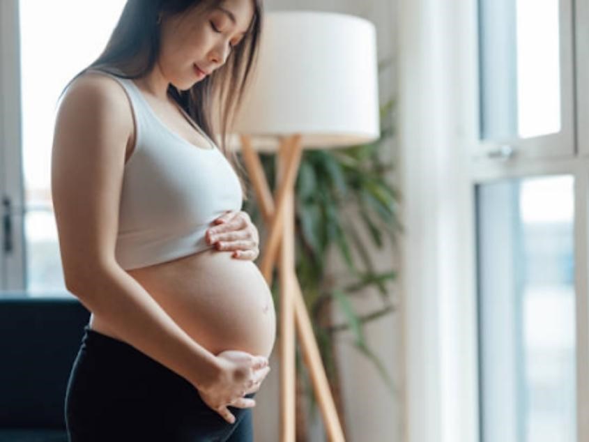 Hãy duy trì một thái độ tích cực để có thể tận hưởng thai kỳ của bạn một cách trọn vẹn nhất.Nguồn: Getty Images. Hãy duy trì một thái độ tích cực để tận hưởng thai kỳ của bạn trọn vẹn nhất. Nguồn: Getty Images.