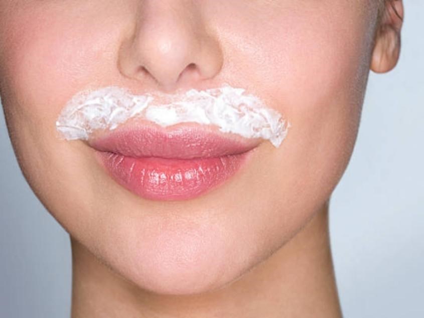 Waxing hoặc nhổ lông là những phương pháp an toàn nhất để tẩy lông khi mang thai. Nguồn: Getty Images. Waxing hoặc nhổ lông là những phương pháp an toàn nhất để tẩy lông khi mang thai. Nguồn: Getty Images.