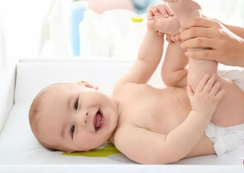 Bài tập này ngoài công dụng giúp giảm đau bụng, táo bón hoặc đầy hơi. Nguồn: Shutterstock Bài tập này ngoài công dụng giúp giảm đau bụng, táo bón hoặc đầy hơi. Nguồn: Shutterstock