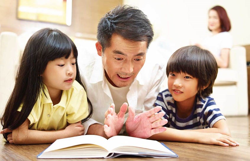 Ba mẹ nên đọc sách cho con nghe nhiều hơn