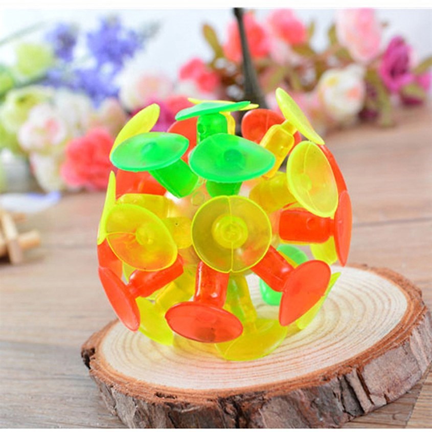 Bóng dính sticky ball là một trong những loại đồ chơi vui nhộn cho trẻ Bóng dính sticky ball là một trong những loại đồ chơi vui nhộn cho trẻ