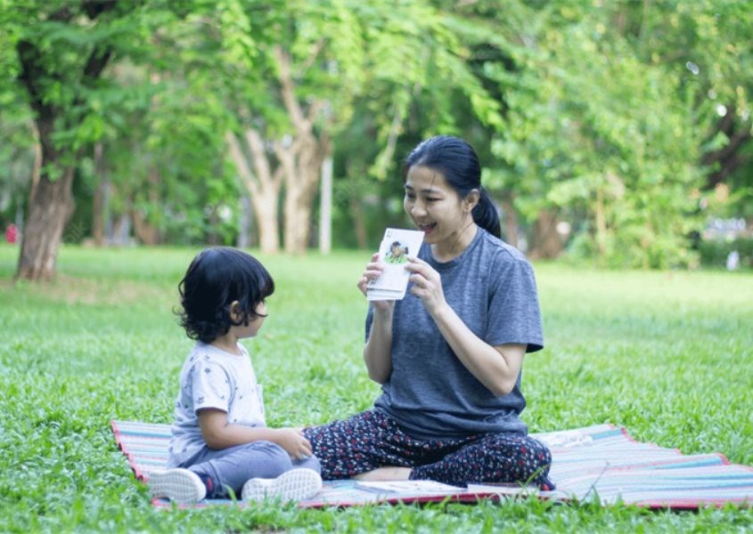 Ghi nhớ địa điểm giúp trẻ khám phá môi trường xung quanh. Nguồn từ freepik