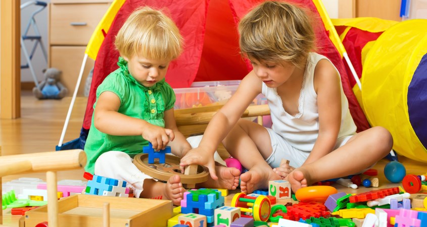 Chọn lựa địa chỉ mua đồ chơi cho bé uy tín